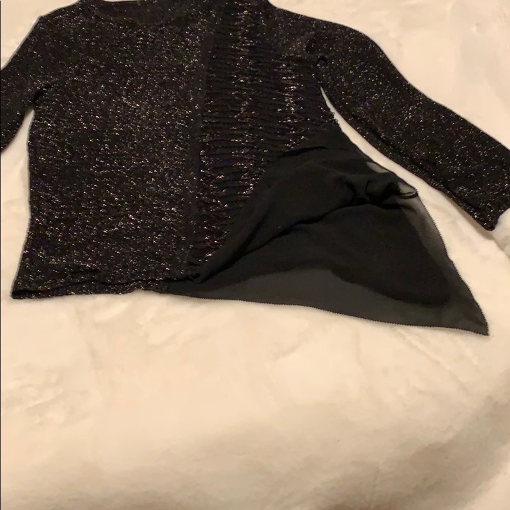 🌺 New without tags Chico’s top - Picture 4 of 5